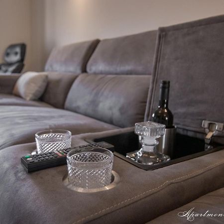 Penthouse Leonarda With Private Parking Leilighet PUY Eksteriør bilde